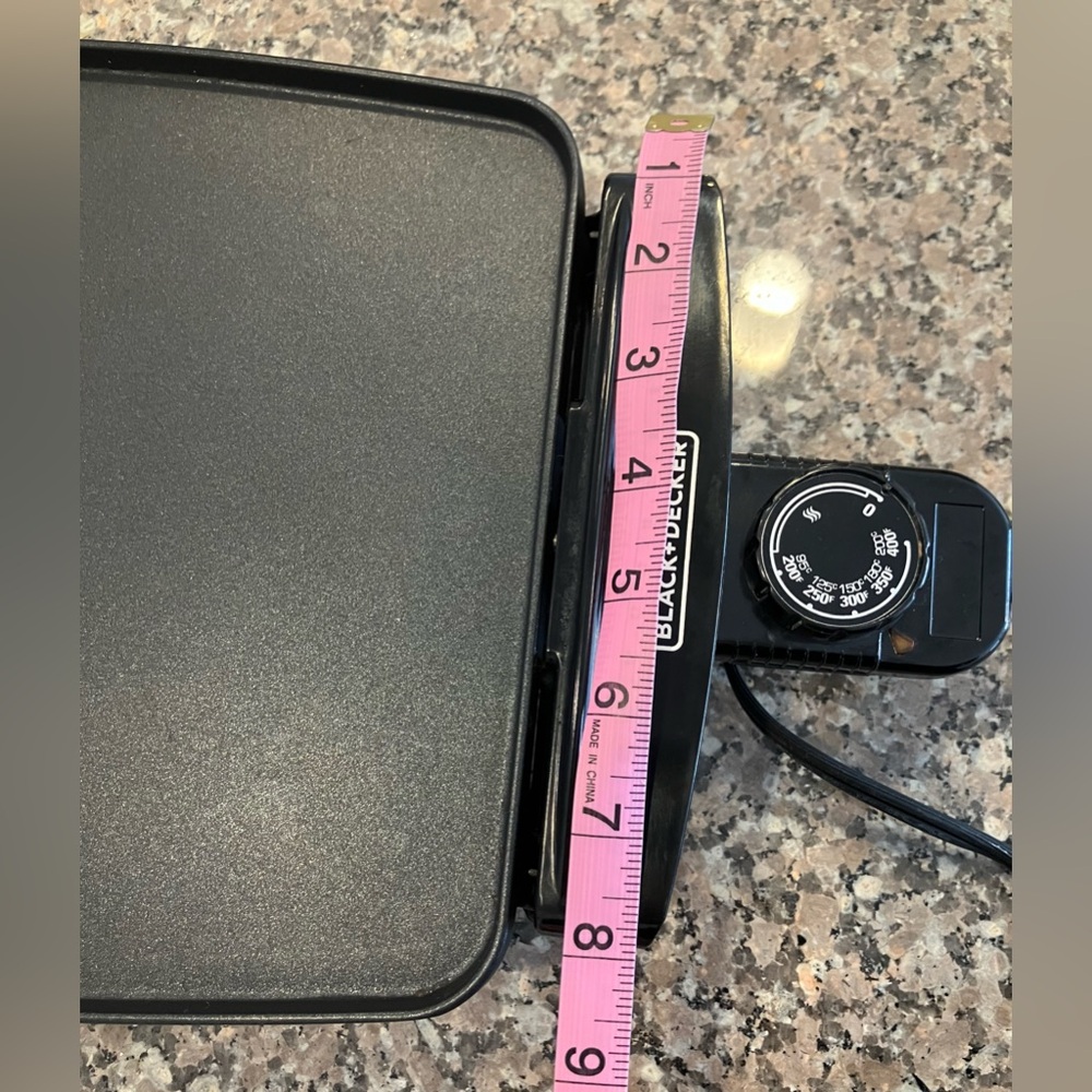 Black & Decker Griddle (200-400° F) Approx. 18 x 8.5 “ Cooking Space, EUC - Picture 6 of 9